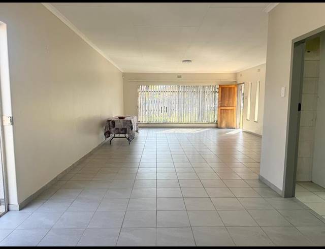 7 BEDROOM HOUSE FOR SALE IN ELSPARK